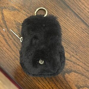 Lululemon black pouch